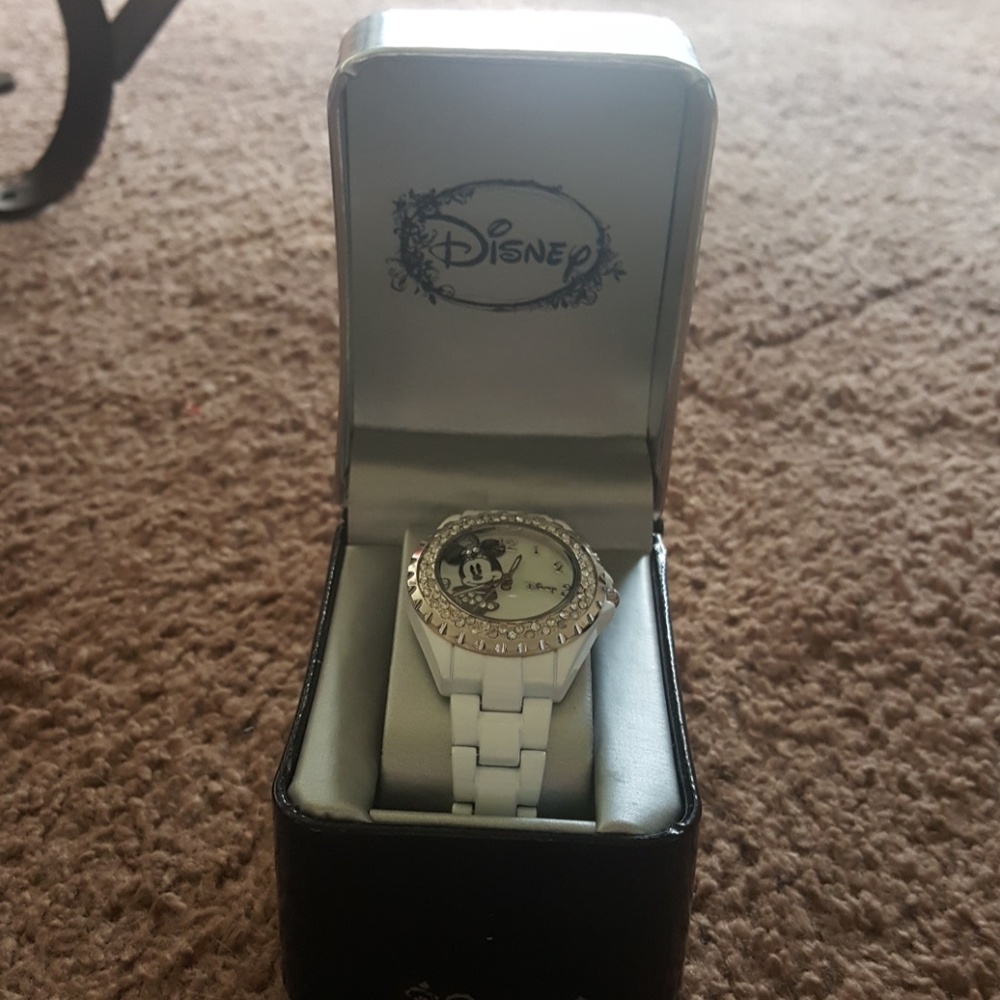 Disney Minnie Watch